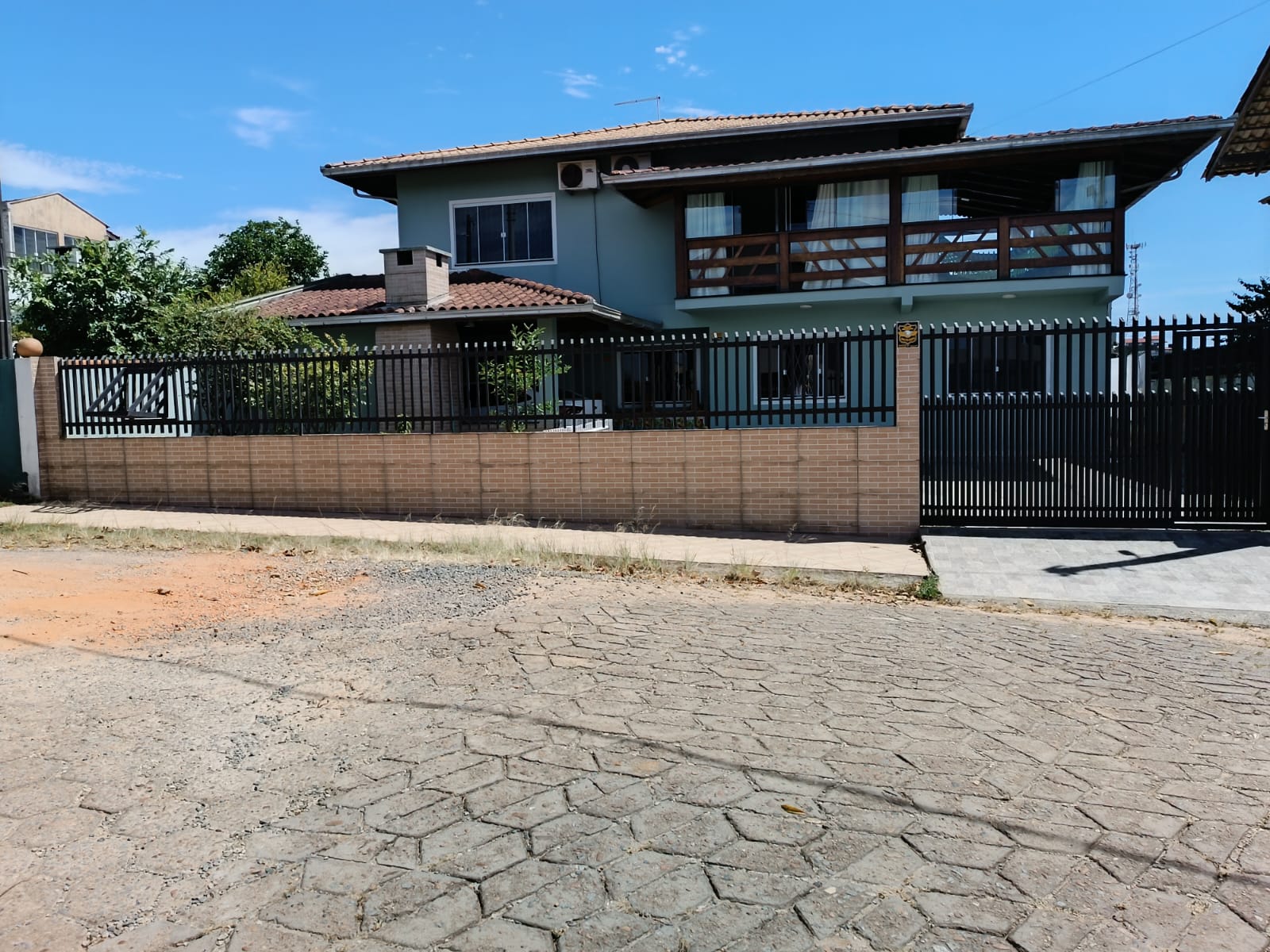 Imagem destaque do imovel Sobrado - Venda - Lindo Imovel no Centro