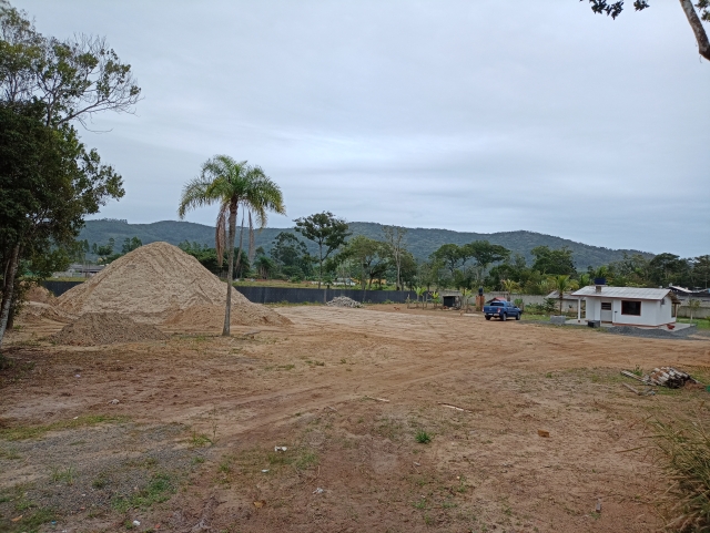 Imagem destaque do imovel Terreno - Venda - Sítio em Penha 1km de Beto Carrero